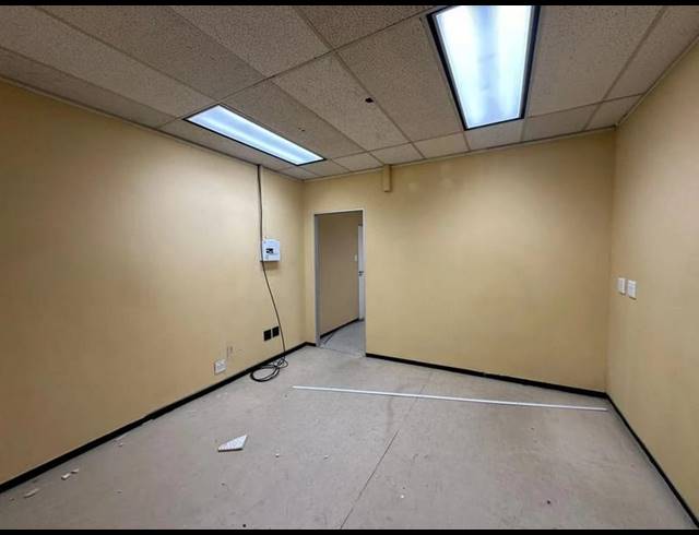 OFFICE PROPERTY TO RENT IN ORMONDE